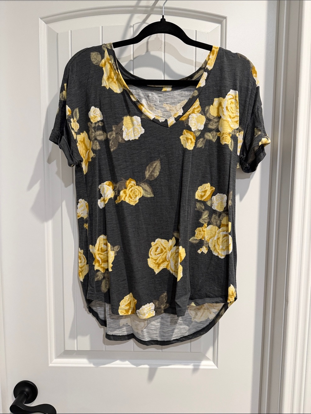 Women's Charcoal V-Neck Short Sleeve Tee with Yellow Rose Print